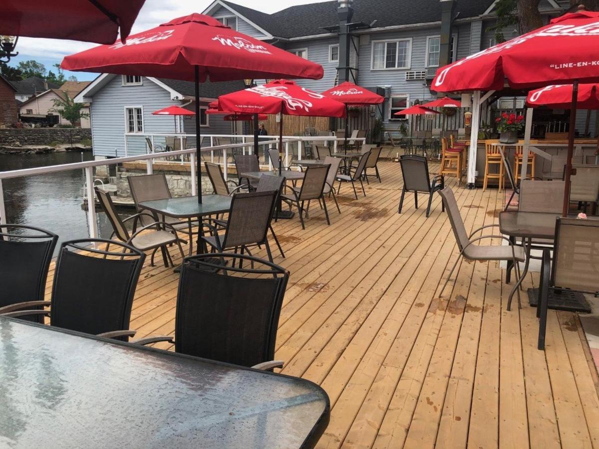 The Bobcaygeon Inn Экстерьер фото