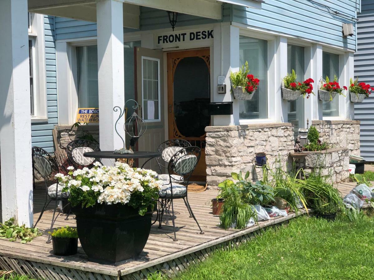The Bobcaygeon Inn Экстерьер фото